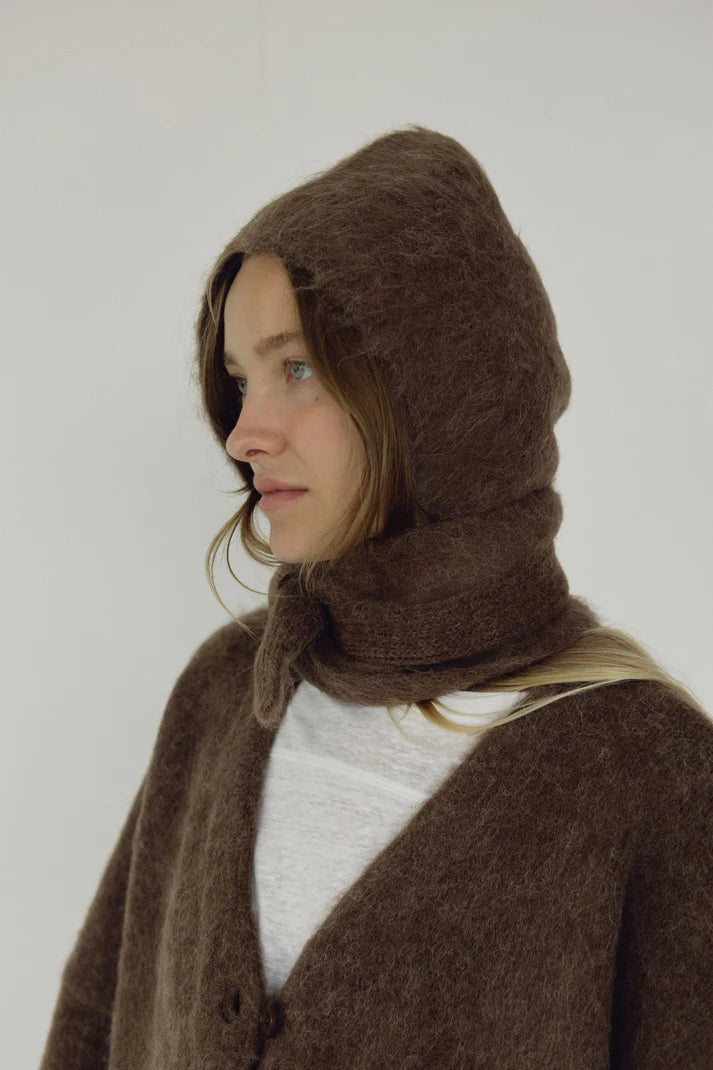 ＜THROW＞ Hoodie Scarf The Hooded Scarf, Umber – Violets