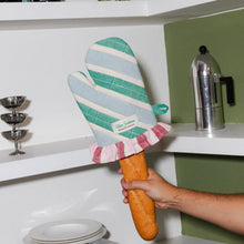 Load image into Gallery viewer, Ruffled Oven Mitt