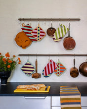 Load image into Gallery viewer, Stripe Oven Mitt