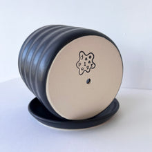 Load image into Gallery viewer, LAST ONE! Wavy Planter