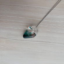 Load image into Gallery viewer, Glass Heart Necklace (Assorted Colours)
