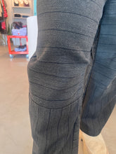 Load image into Gallery viewer, Barrel Pants, Wool