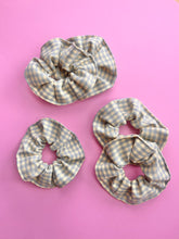 Load image into Gallery viewer, "The Scrunchie" Gingham