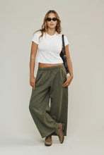 Load image into Gallery viewer, Isola Tee, Washed White