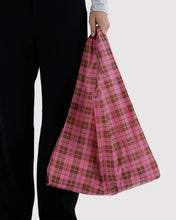 Load image into Gallery viewer, Azalea Pink Tartan Baggu