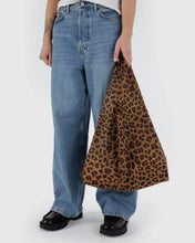Load image into Gallery viewer, Leopard Baggu