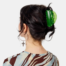 Load image into Gallery viewer, Suki Claw - Green Ruffle