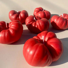 Load image into Gallery viewer, Red Heirloom Tomato Candle
