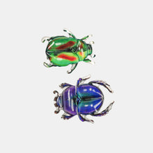 Load image into Gallery viewer, Allie Beetle Clips in Shining Armor
