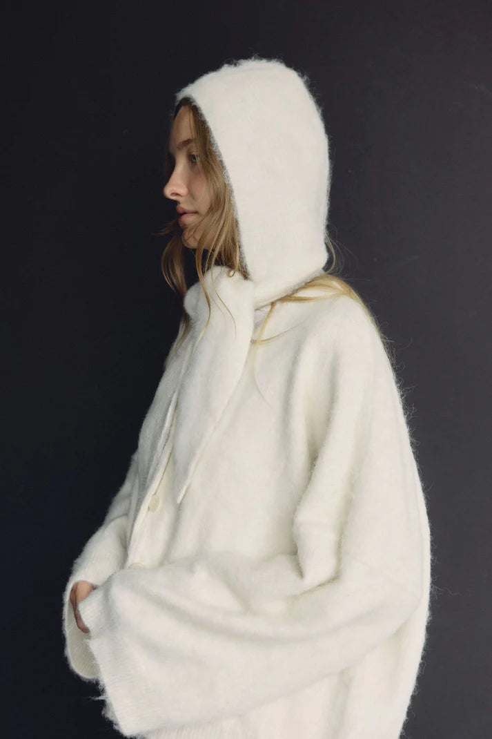 The Hooded Scarf, Milk