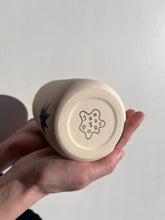 Load image into Gallery viewer, Star Vase - Olive Speck
