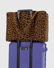 Load image into Gallery viewer, Cloud Carry-On, Leopard

