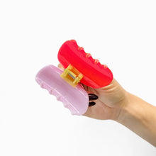 Load image into Gallery viewer, Juno Claw in Lilac + Punch
