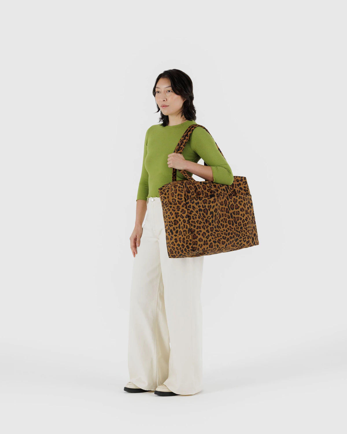 Cloud Carry-On, Leopard – Violets