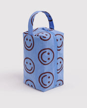 Load image into Gallery viewer, Dopp Kitt - Misty Blue Happy
