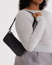 Load image into Gallery viewer, Nylon Pochette - Black
