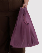 Load image into Gallery viewer, Wild Plum Baggu
