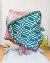 Load image into Gallery viewer, Domingo Reversible Quilt

