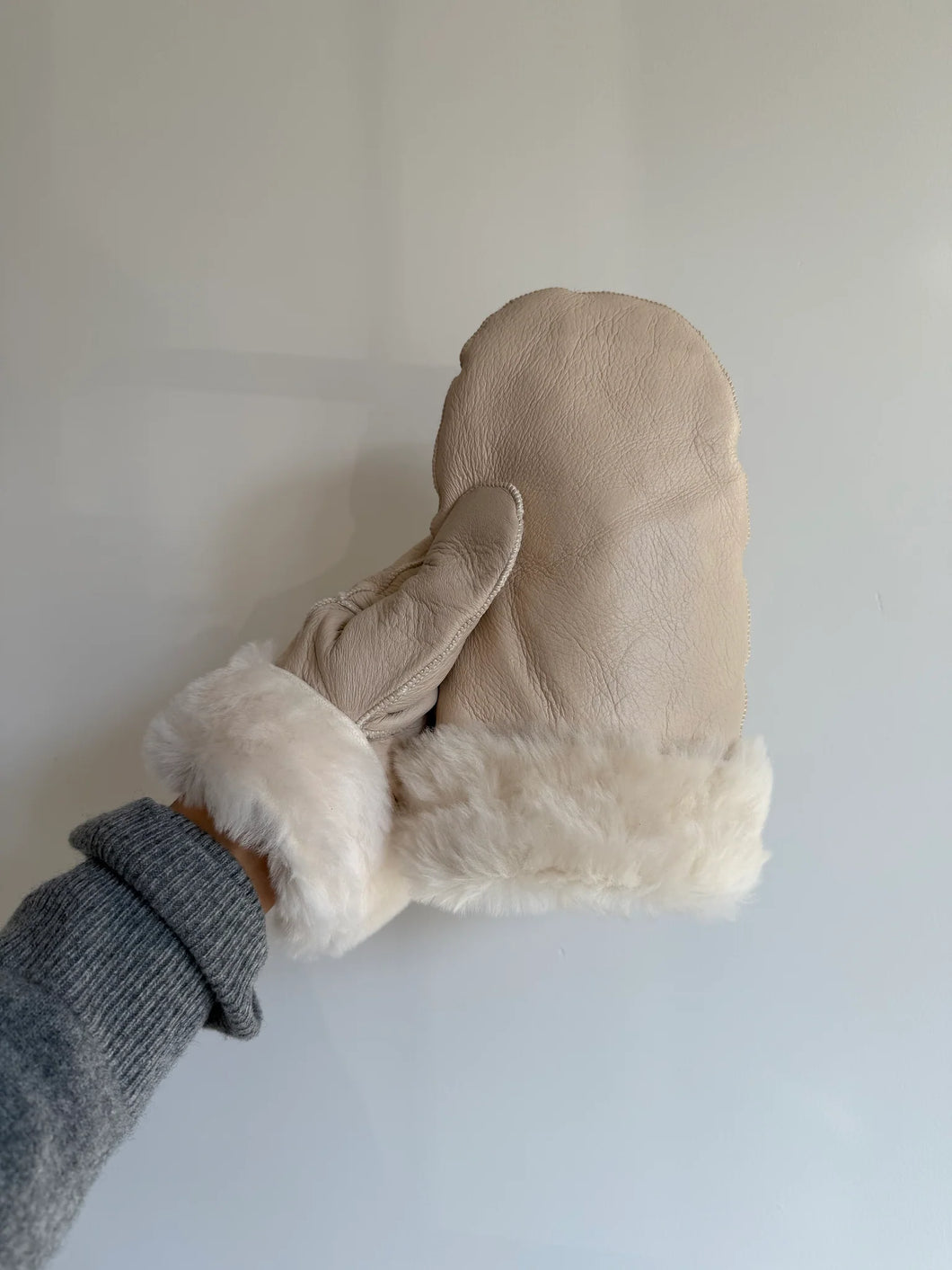 Puffy Shearling Mittens, Cream