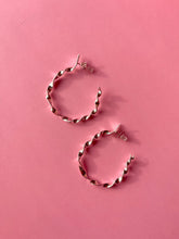Load image into Gallery viewer, Twisted Ribbon Half Hoops
