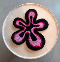 Load image into Gallery viewer, Groovy Table Mat
