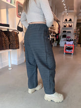 Load image into Gallery viewer, Barrel Pants, Wool
