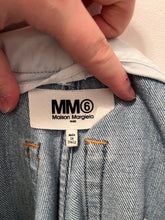 Load image into Gallery viewer, MM6 Wide Leg Denim, It 44
