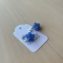 Load image into Gallery viewer, Glass Flower Earrings (Assorted Colours)
