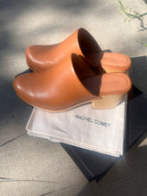 Load image into Gallery viewer, Rachel Comey Bose Clogs
