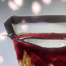 Load image into Gallery viewer, Heritage Sling Bag, Peahen
