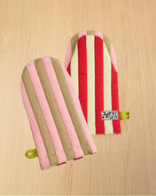 Load image into Gallery viewer, Ladybug Stripe Oven Mitt
