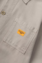 Load image into Gallery viewer, Classic Chore Shirt - Stone
