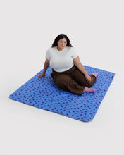 Load image into Gallery viewer, Puffy Picnic Blanket
