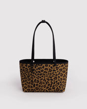 Load image into Gallery viewer, Medium Nylon Reversible Tote - Leopard Mix
