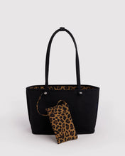 Load image into Gallery viewer, Medium Nylon Reversible Tote - Leopard Mix
