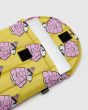 Load image into Gallery viewer, Puffy Laptop Sleeve, Puffer Snoopy Pink
