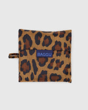 Load image into Gallery viewer, Leopard Baggu
