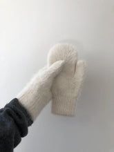 Load image into Gallery viewer, Fluffy Angora Mittens
