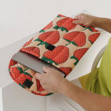 Load image into Gallery viewer, Puffy Laptop - Strawberry
